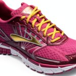 Brooks Junior Girl Adrenaline GTS 14 Scarpe da Corsa Rosa 33 EU-0